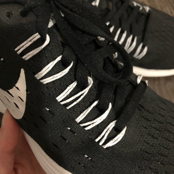 Nike Lunartempo athletic shoe - Picture 3 of 4